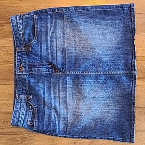 Tommy Hilfiger denim skirt, size 6